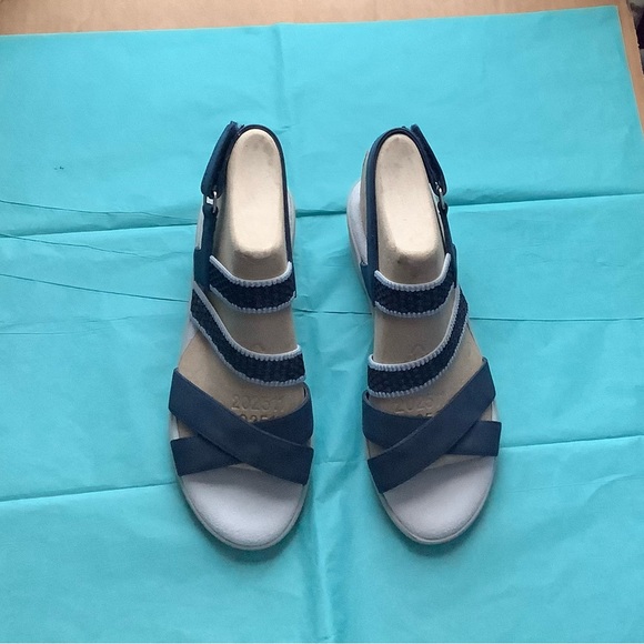 Easy spirit sandals - Picture 2 of 5